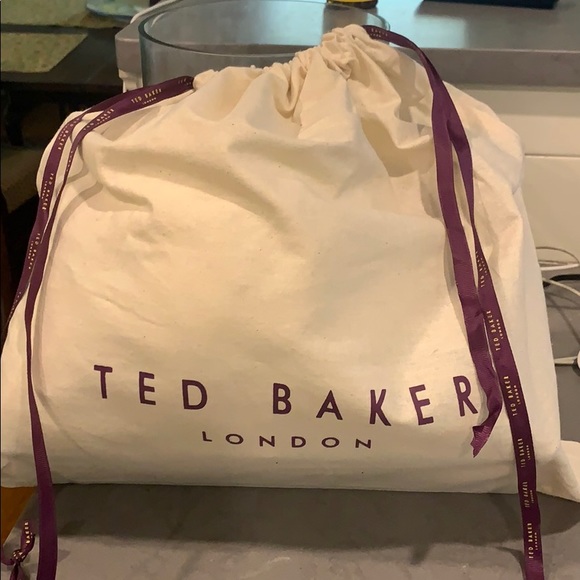 layah ted baker